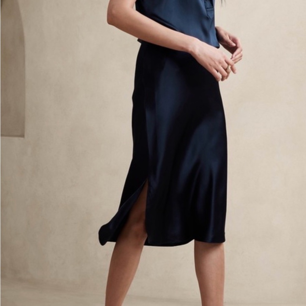 Banana Republic Silk Midi Skirt NWT Size XL